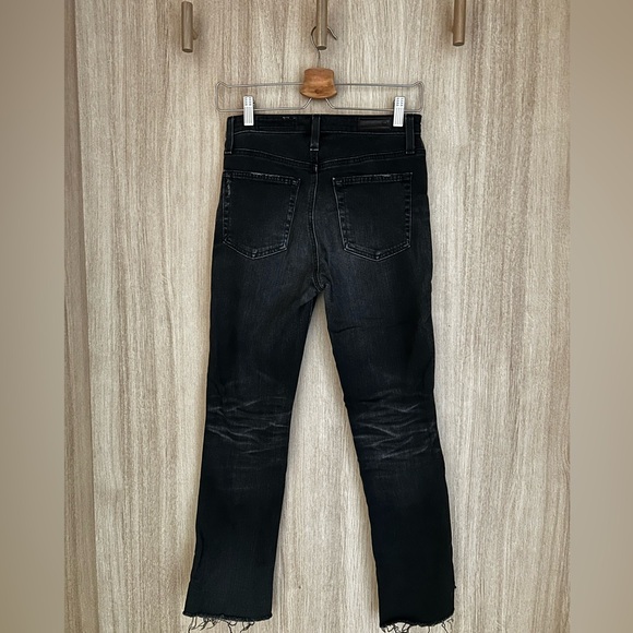 AG denim, Isabelle button-up high-rise straight crop, washed black. Size 26R. - Picture 4 of 7